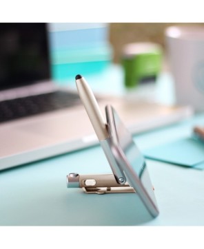 Bolígrafo de plástico Sarí.