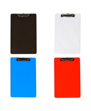 Tabla de plástico para documentos.