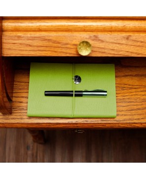 Libreta con 96 hojas.