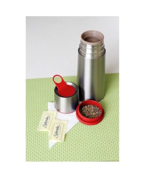 Termo de acero inoxidable.