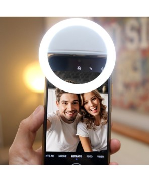 Aro con 30 luces LED.